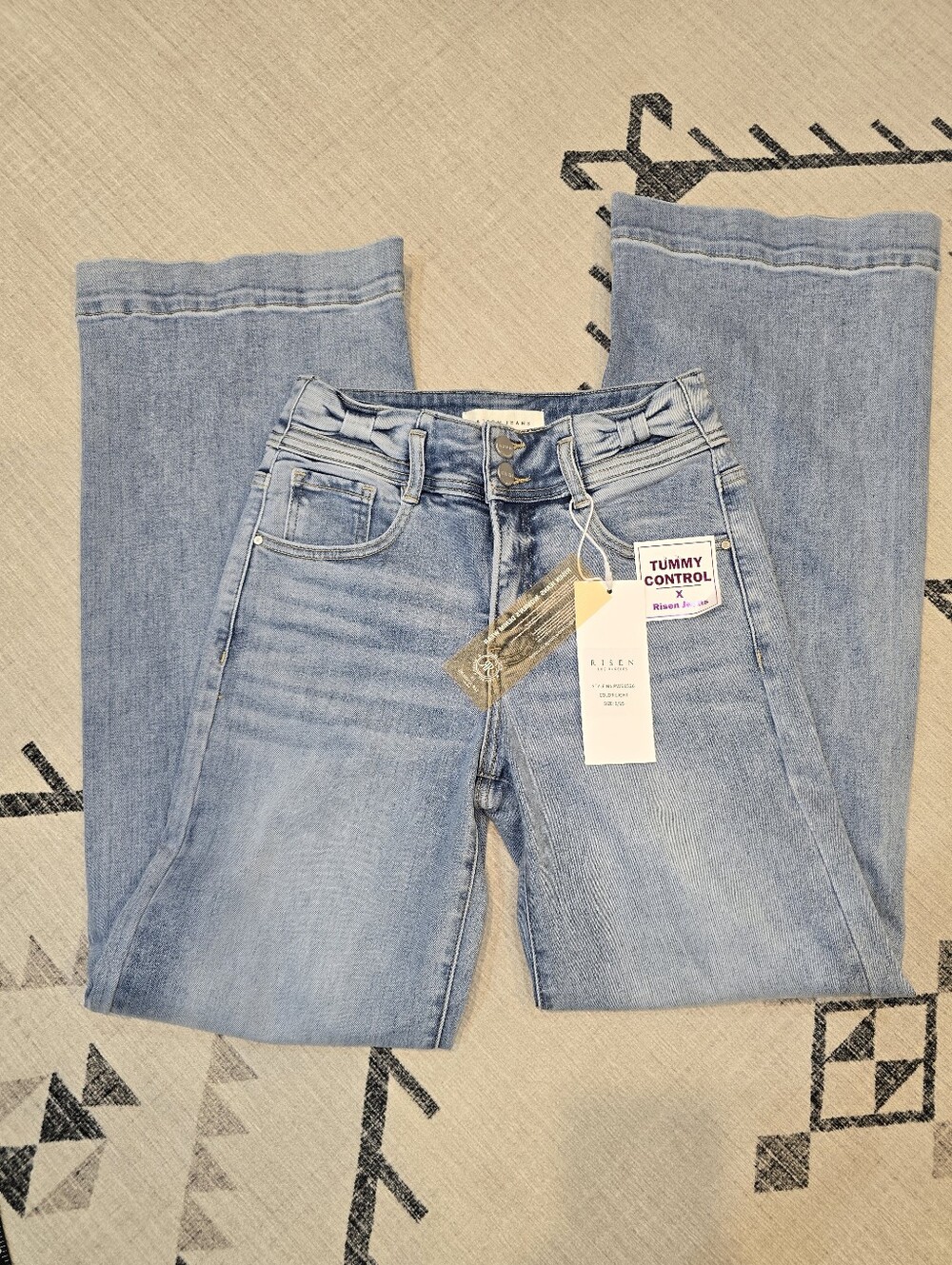 Risen Tummy Control Wide Leg Jeans Light Wash Bow Waist Double Button 1/25 NWT